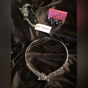 Betsey Johnson Snow Leopard earrings necklace bracelet